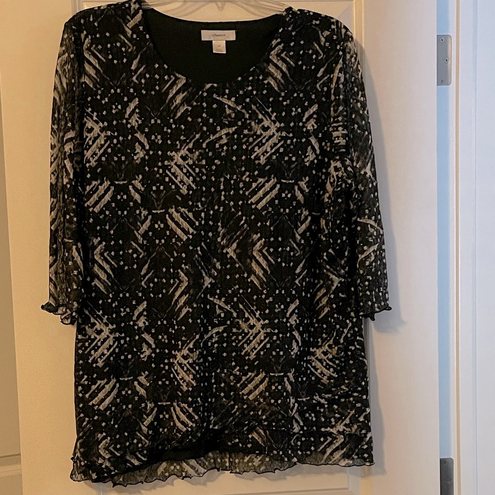 2X CJ Banks Lace stretchy top with black lining 3/4 sleeve